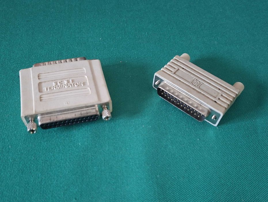 Conversores / Adaptadores e pequenas peças para Computadores