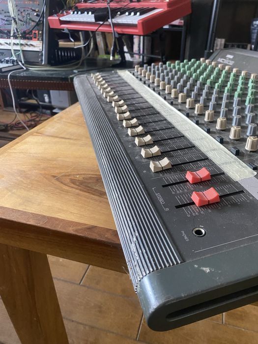 Mixer analogowy yamaha MC 1602