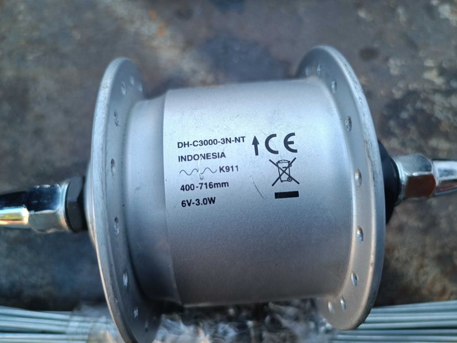 Динамо-втулка Shimano Nexus DH-C3000-3N-NT