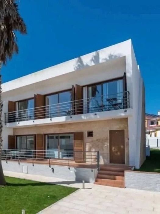 Modern 3-Bedroom Villa with Pool & Lagoon Views | Foz do Arelho | 10min walk from from the Beach