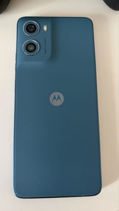 Смартфон Motorola g06