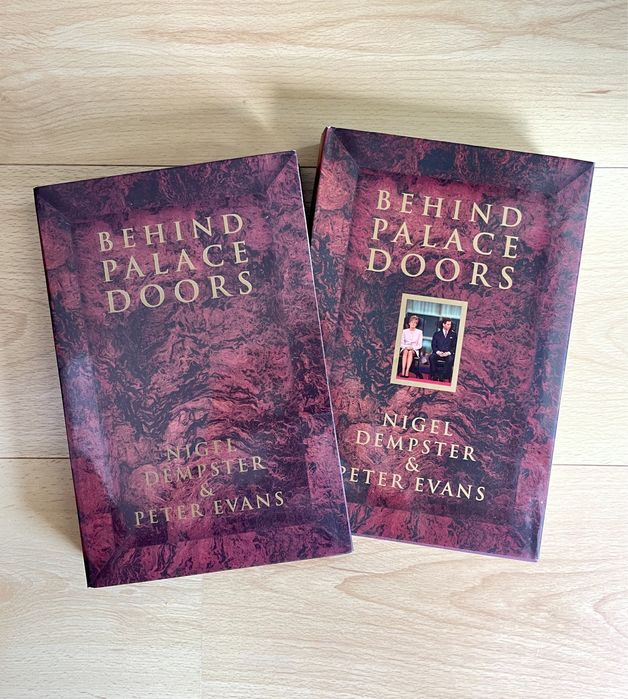 Livro “Behind Palace Doors” de Nigel Dempster & Peter Evans