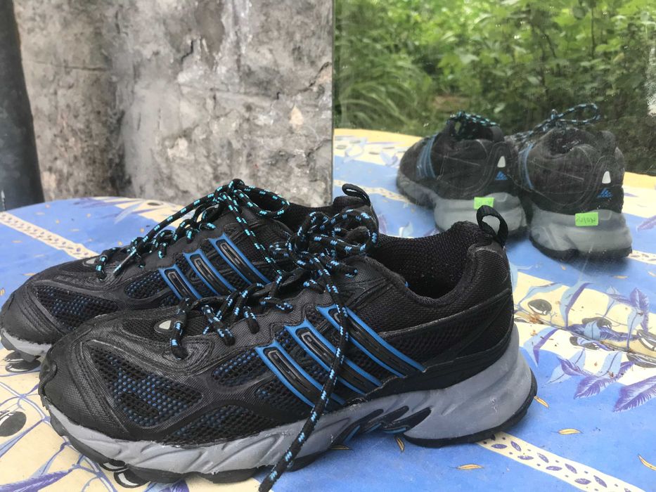 трекінгові  кросівки ADIDAS розмір 40 по устілці 25-25.5см