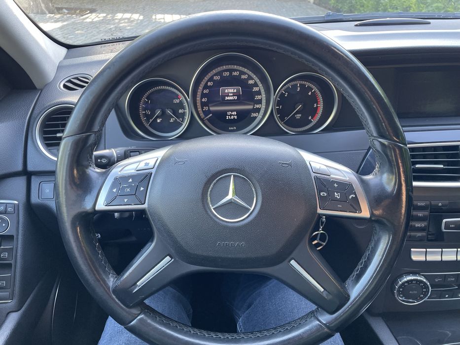 Mercedes-Benz C-180 Avantgarde