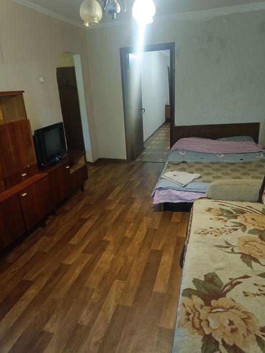 Недорого! Квартира подобово! Старовільська 20/10