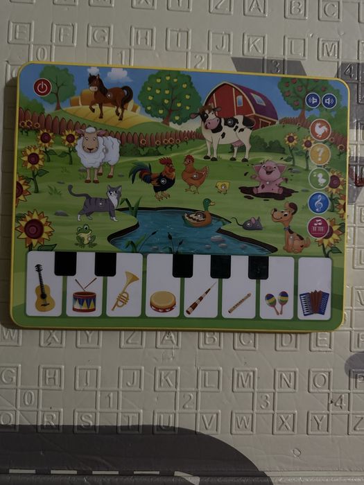 Продам планшетка Веселый двор,ферма