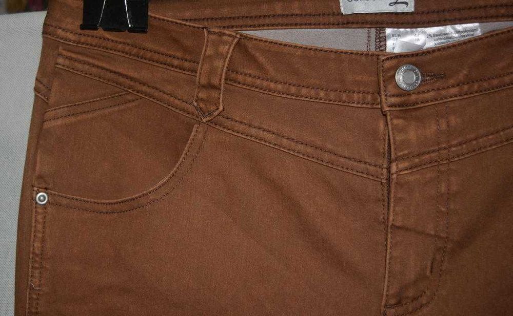 Elastyczne jeansy Collection L 44