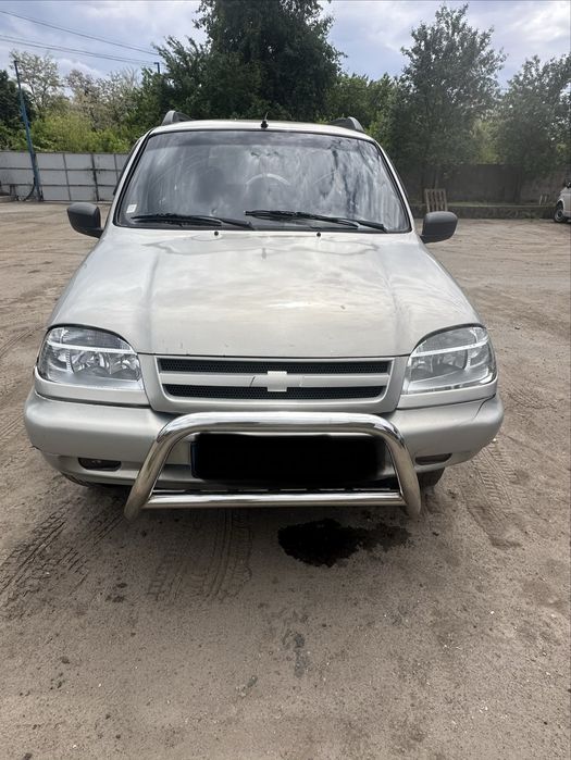 Нива шевроле  (Chevrolet)