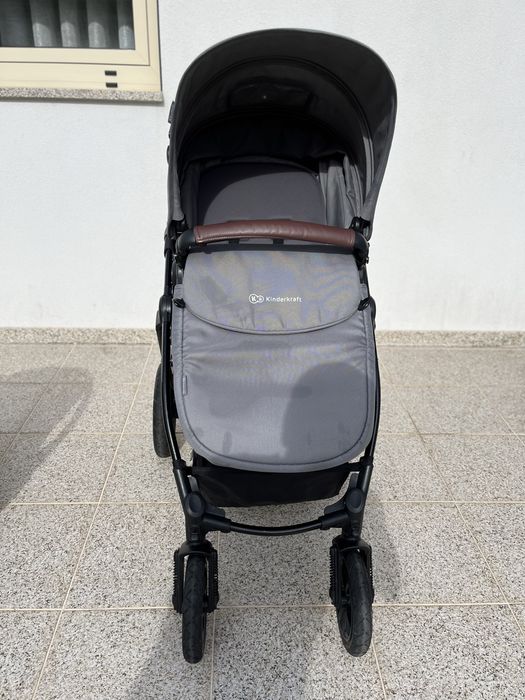 Carrinho de bebé + Babycoque (com alcofa)