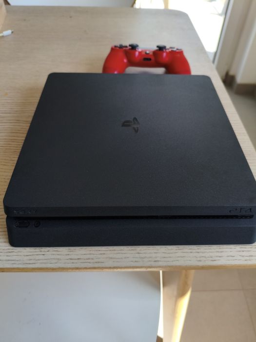 PlayStation 4 Slim