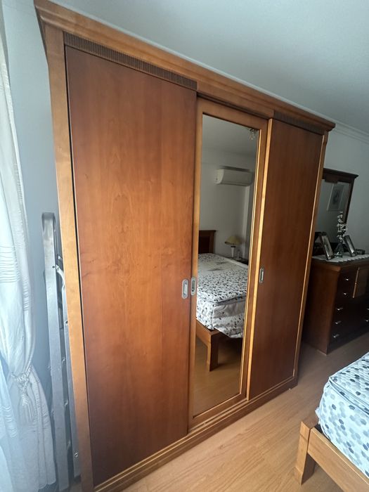 Armário com 3 portas