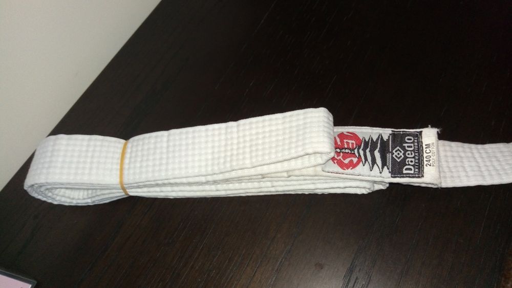 Roupas de marca variada