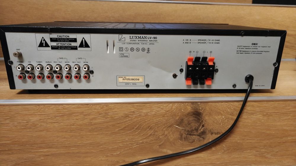 LUXMAN LV-90 wzmacniacz stereo.