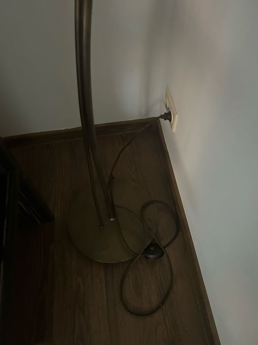 Lampa stojąca ….