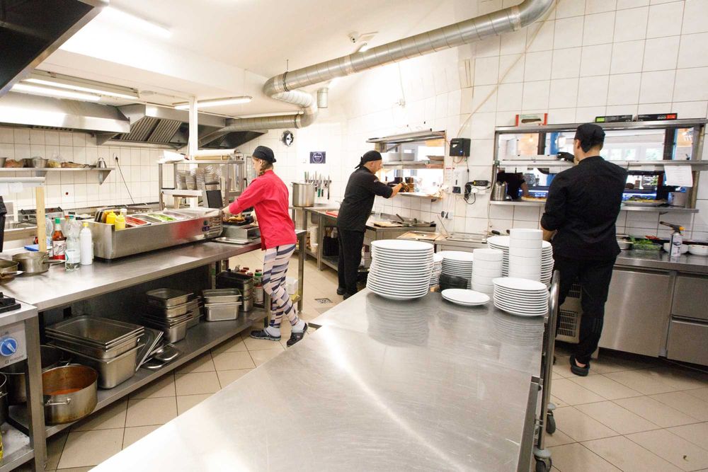 Wynajmiemy świetnie prosperującą restaurację nad morzem!