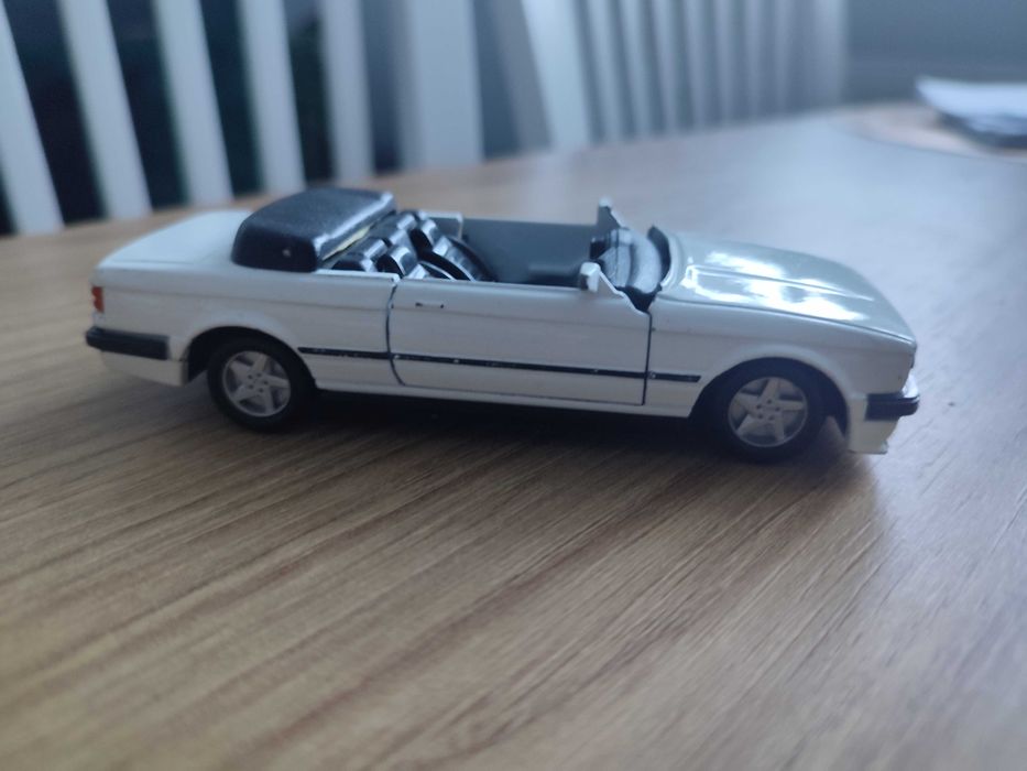 Resorak BMW 325i cabrio