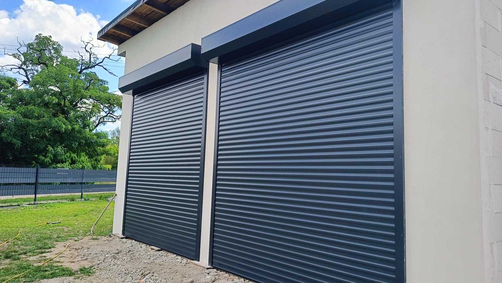 Brama rolowana z napędem garażowa