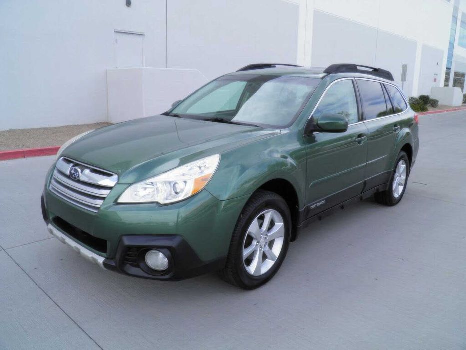 Subaru Outback 2.5I Limited      2013