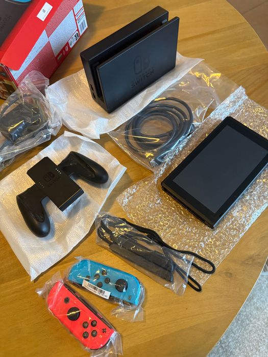 Oportunidade! Nitendo Swicht Excelente Estado, Completa & Caixa.