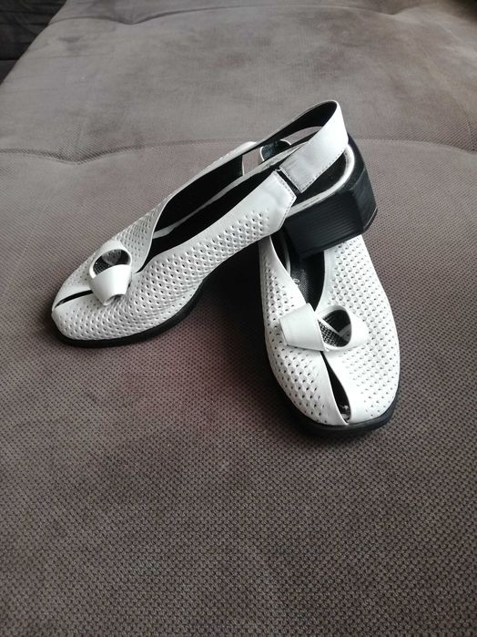 Босоножки из натуральной кожи