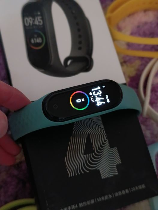 Фітнес браслет Xiaomi mi bend 4