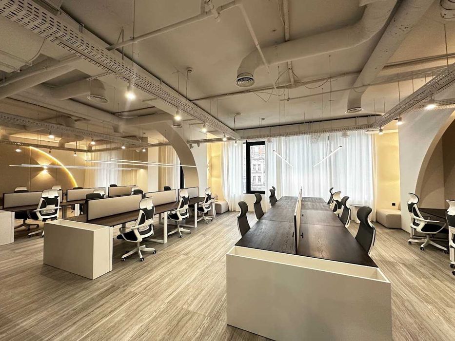 Без%! Оренда сучасного, преміум офісу з меблями, тераса (180 м.)