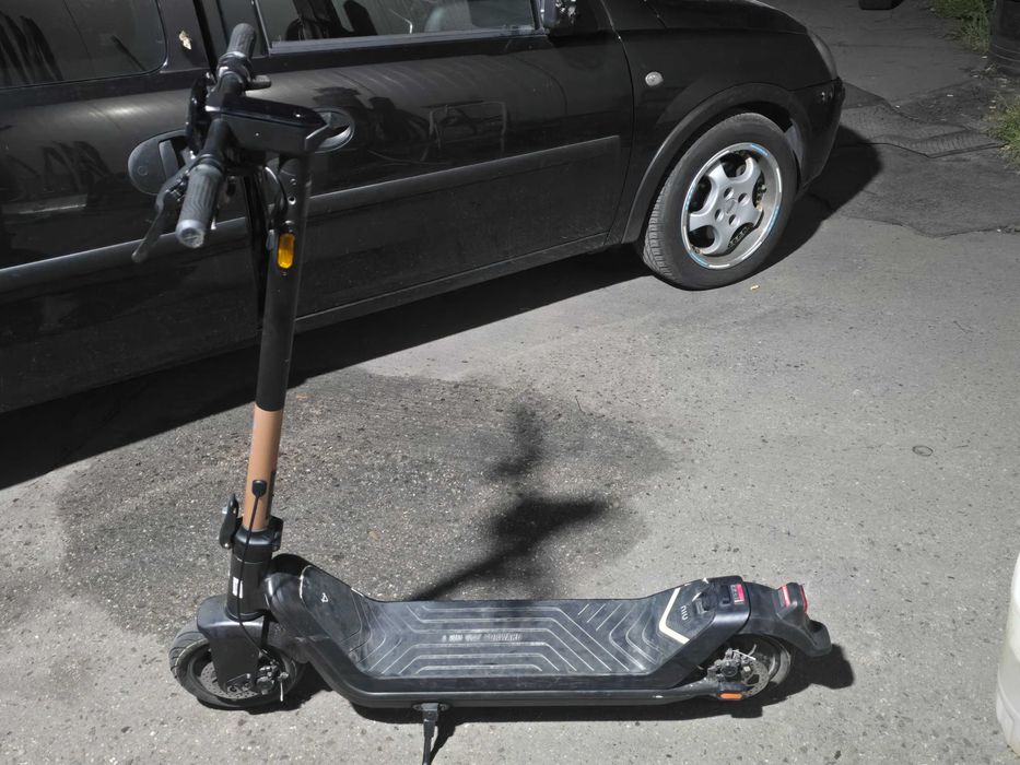 Електросамокат NIU KICK SCOOTER KQi3 Pro