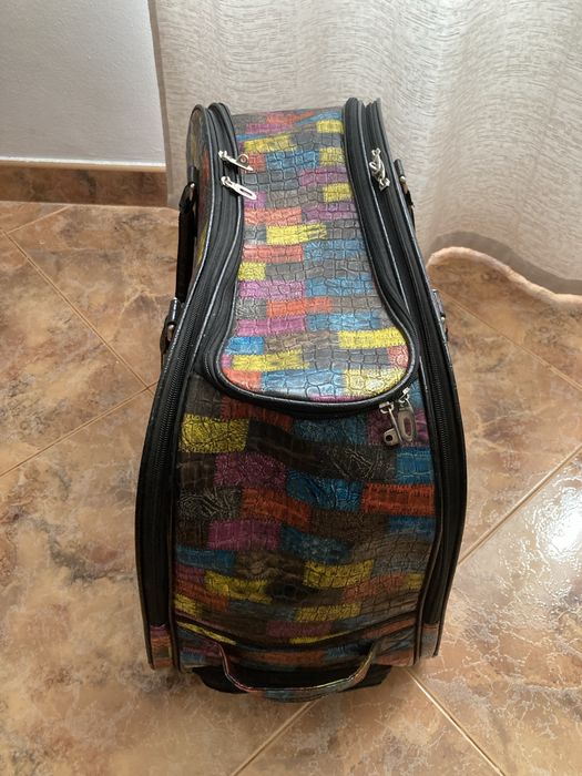 Mala de viagem de cabine em bom estado