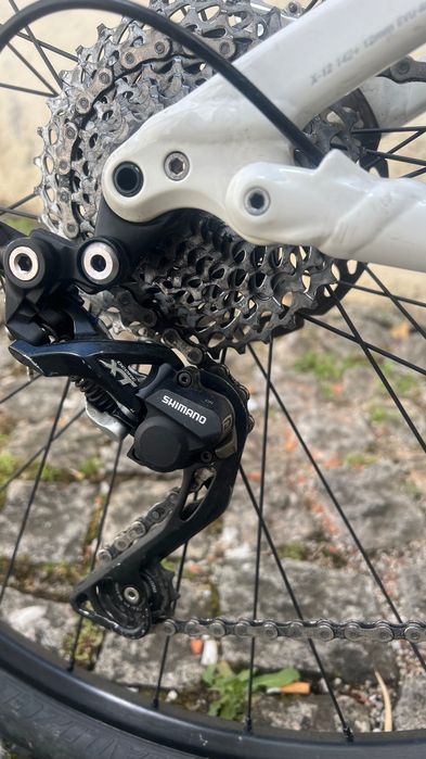 Bicicleta BTT Specialized suspensão total L