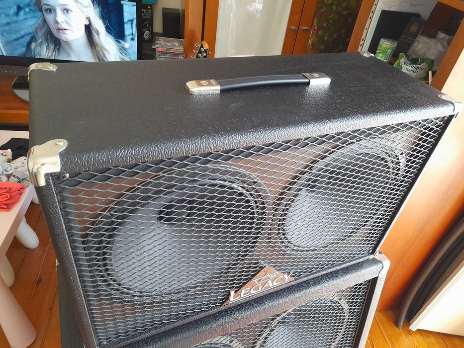 Coluna guitarra 2X12 Carvin Legacy C212E (Modelo Steve Vai)