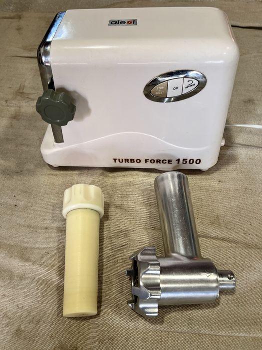 М’ясорубка електрична потужна 1500 Вт Alesi