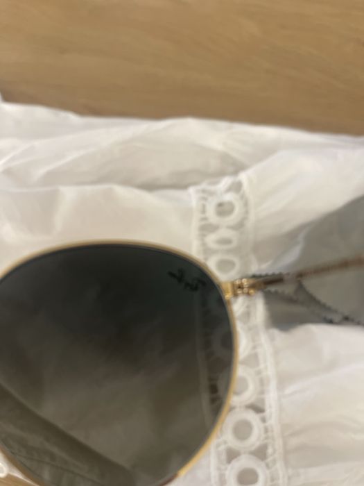 Сонцезахисні окуляри RayBan оригінал куплялa в Linza