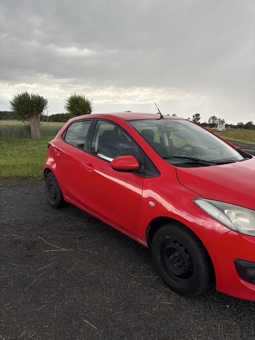 Samochod Mazda 2 2009r
