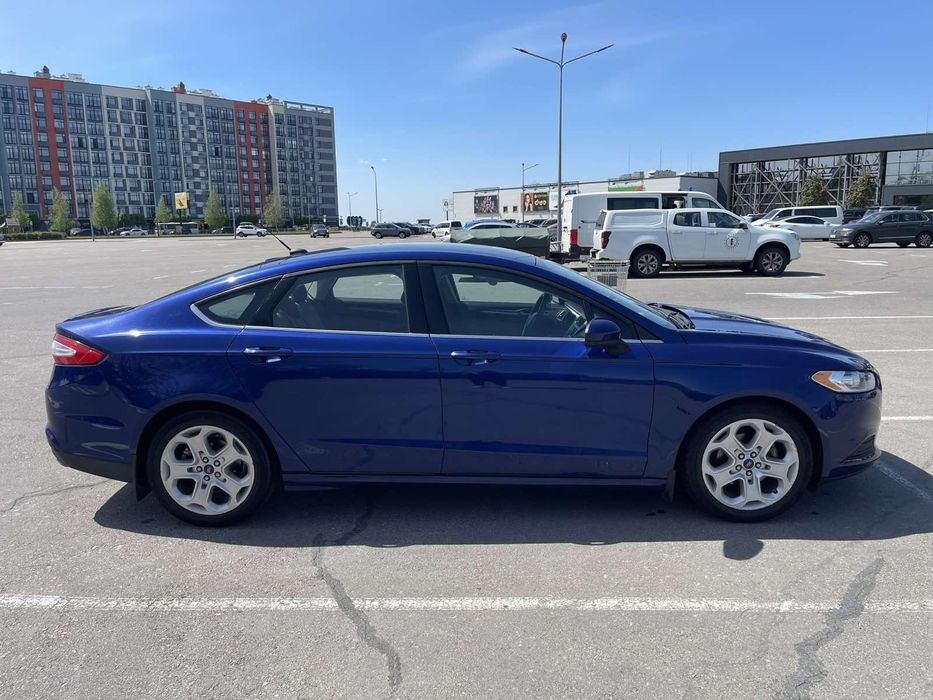 Автомобіль Ford Fusion 2.5 інжектор АКП