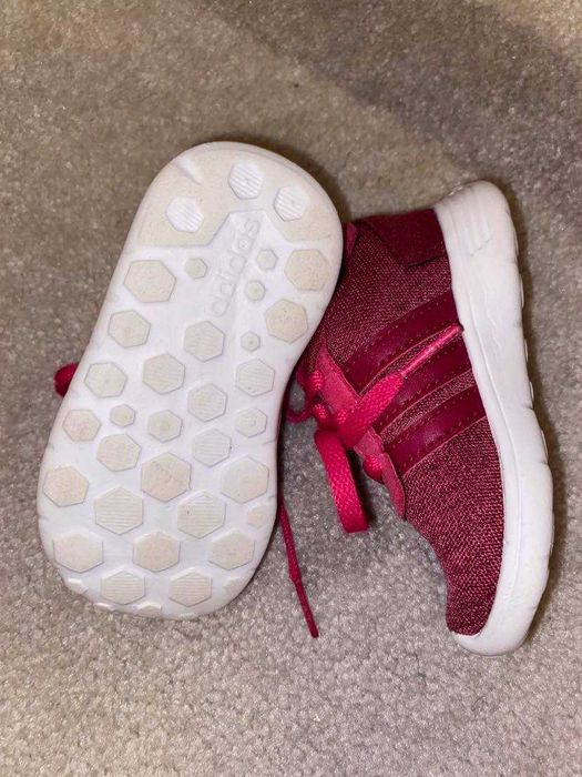 Sapatilhas Adidas,cor de rosa, de criança (tamanho 19)