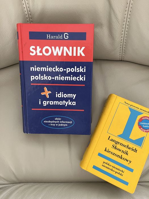 Słownik niemiecko -polski, idiomy i gramatyka