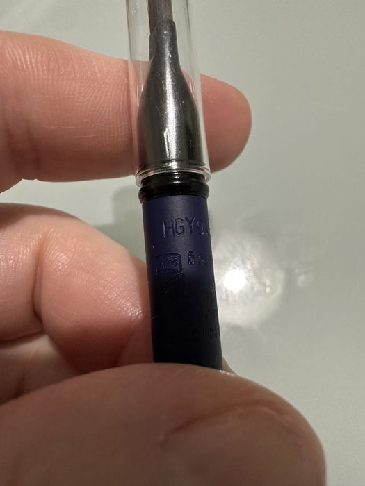 YSL нові,оригінальні,водостійкі олівці ( темно синій, чорний, золотис)