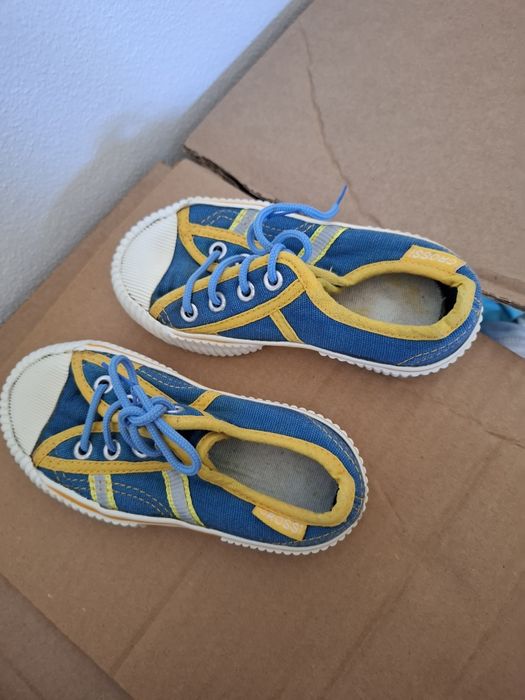 Sapatos para menino