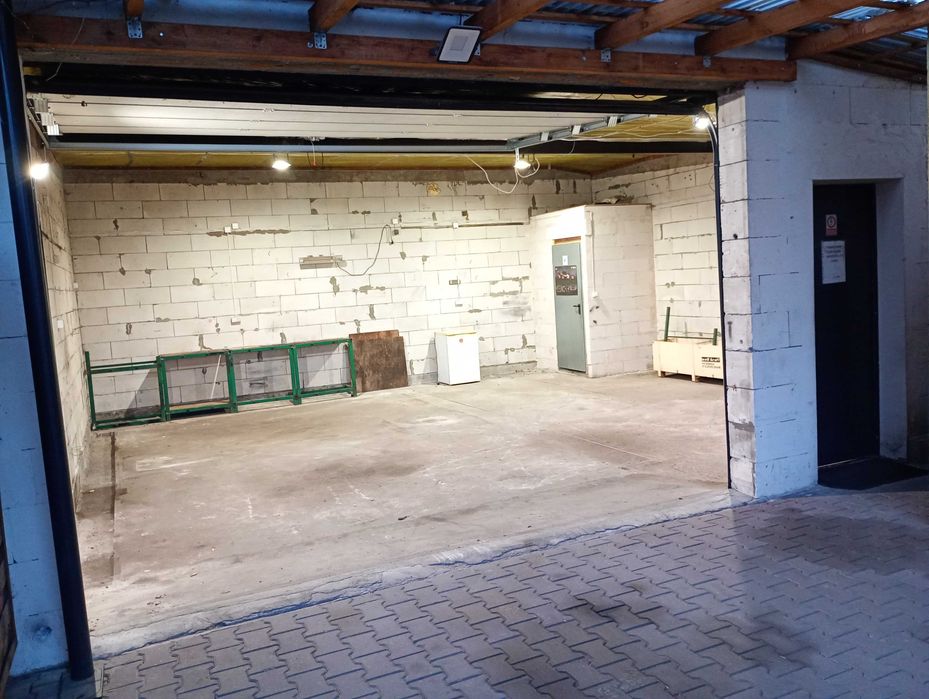 Magazyn z łazienką i biurem - Raszyn