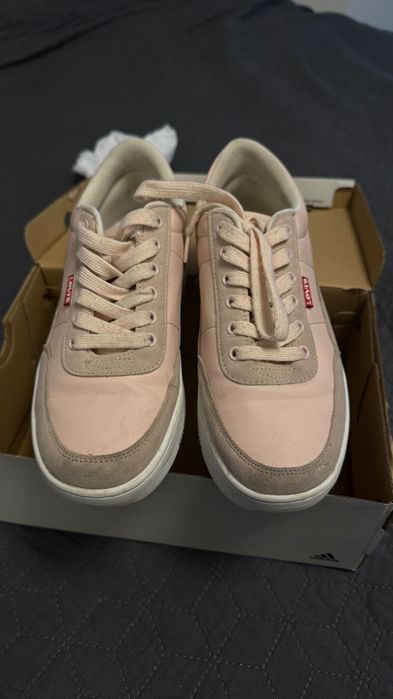 Кросовки кеды Levis 38 размер