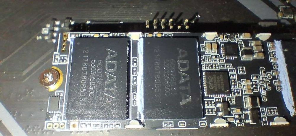 NVME SSD накопичувач Adata XPG Spectrix S40G 4ТБ 4TB