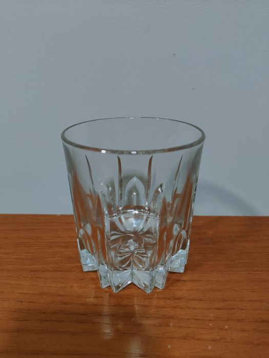 Conjunto de copos e taça de gelo