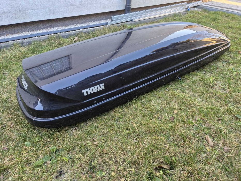 Bagażnik Thule Pacific 700 czarny połysk