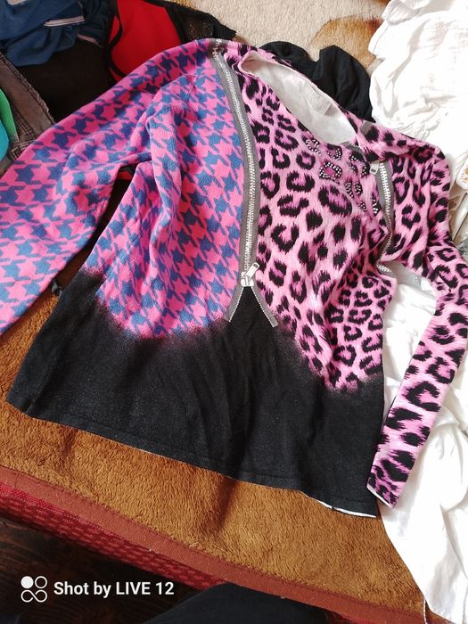 Ciekawy sweter ovanti