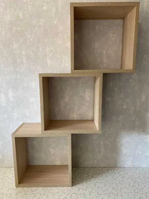 Продам поличку нову