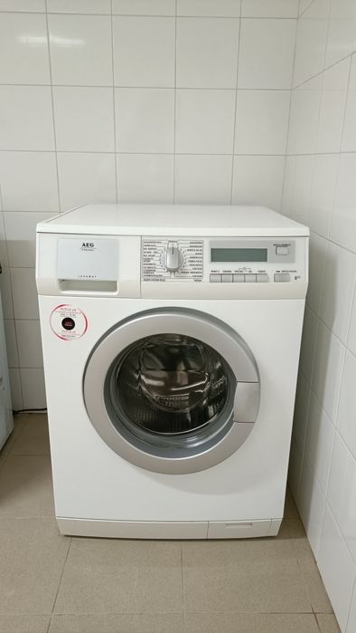 Máquina de lavar roupa AEG Lavamat