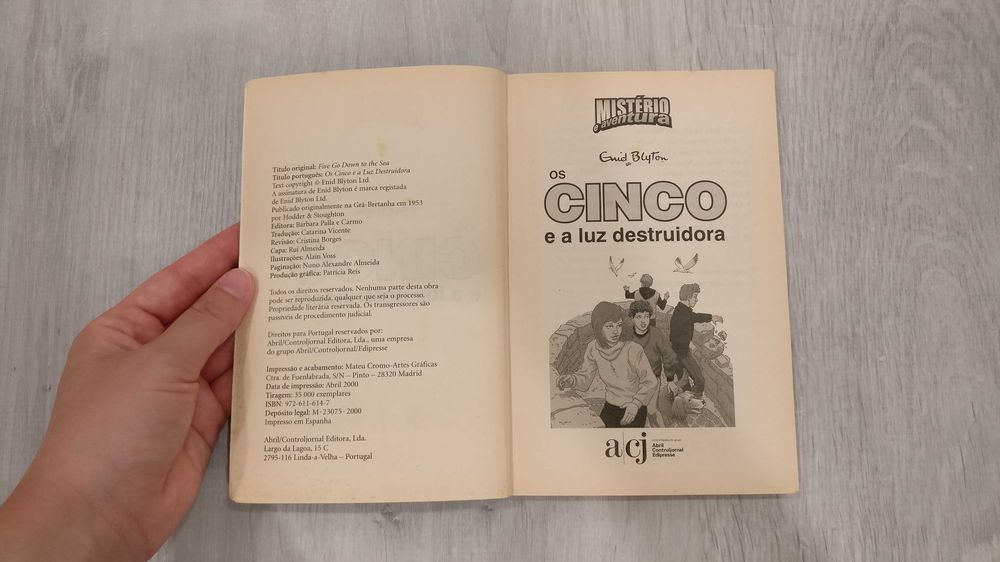 Os Cinco e a luz destruidora de Enid Blyton