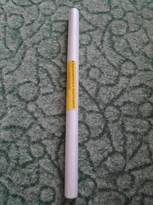 Przezroczysta folia samoklejąca