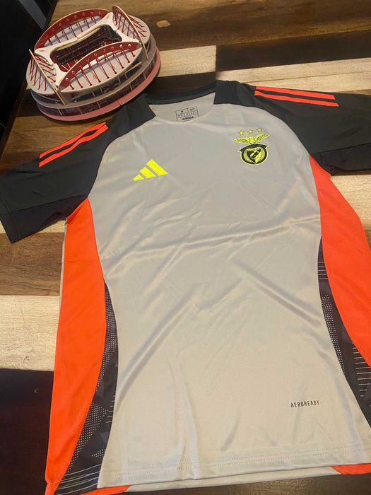 Camisola treino Benfica 24/25