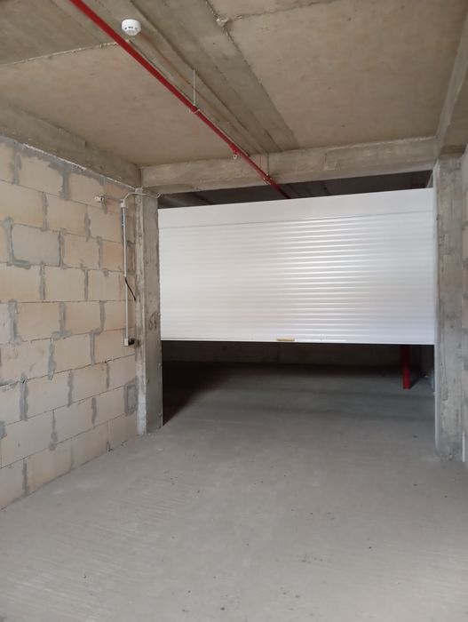 Продаж гаража у багаторівневому паркінгу з охороною і відеонагляд